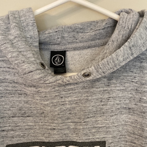 VOLCOM hoodie size L - Picture 3 of 9